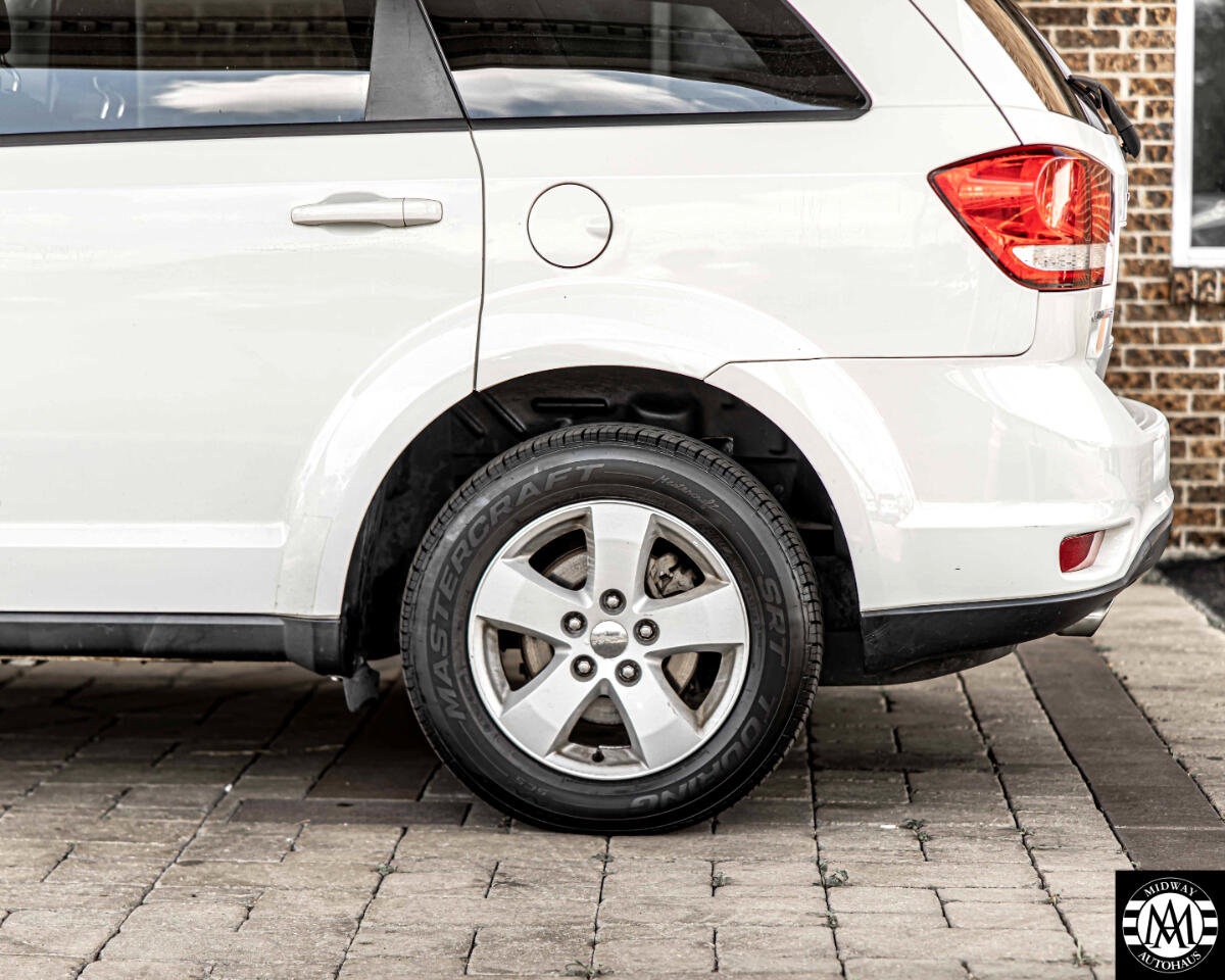Used 2012 Dodge Journey SXT w/ Sound Group image 7