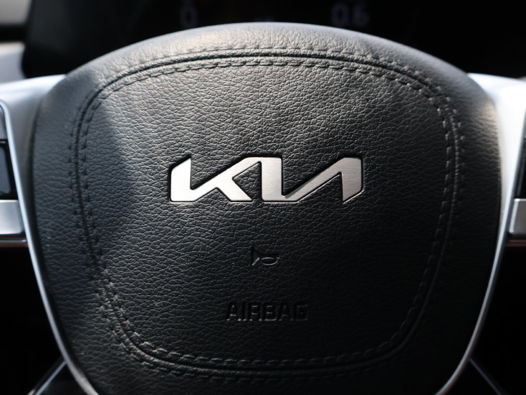 Used 2023 Kia Telluride S AWD/4WD image 26