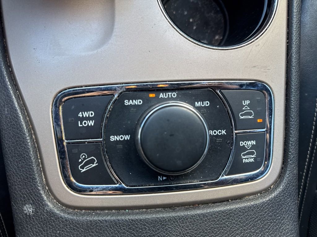 Used 2015 Jeep Grand Cherokee Overland image 53