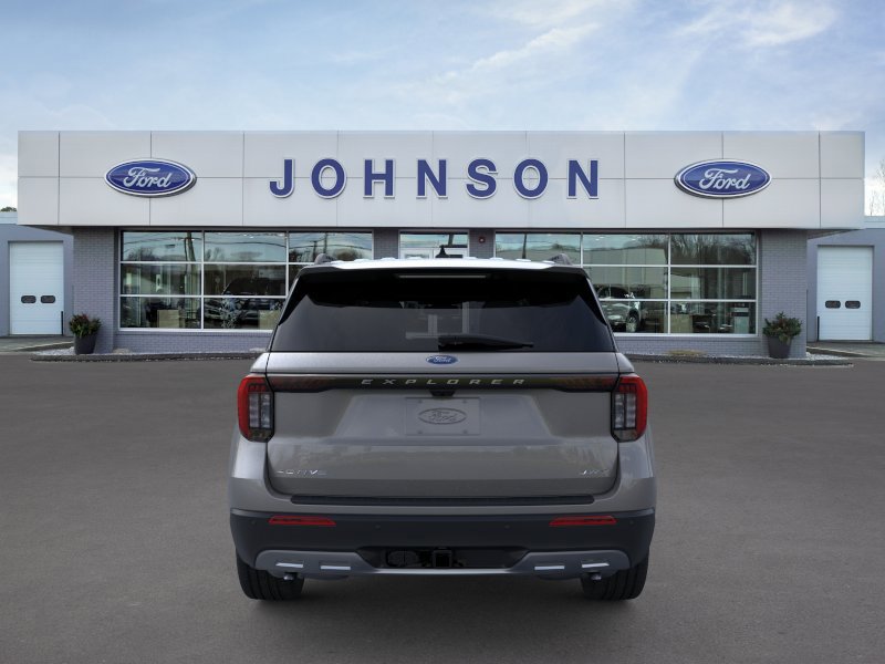 New 2026 Ford Explorer Active w/ Active Comfort Package AWD/4WD image 5