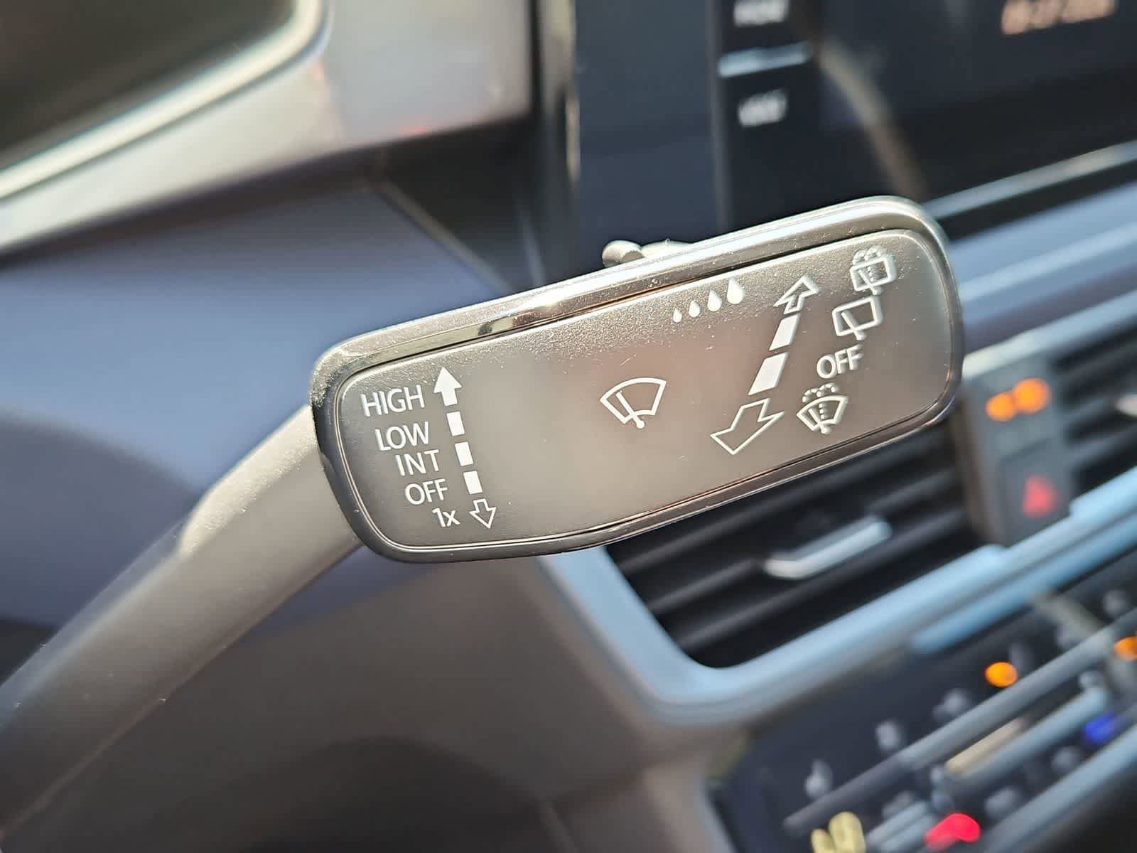 New 2026 Volkswagen Taos SEL AWD/4WD image 26