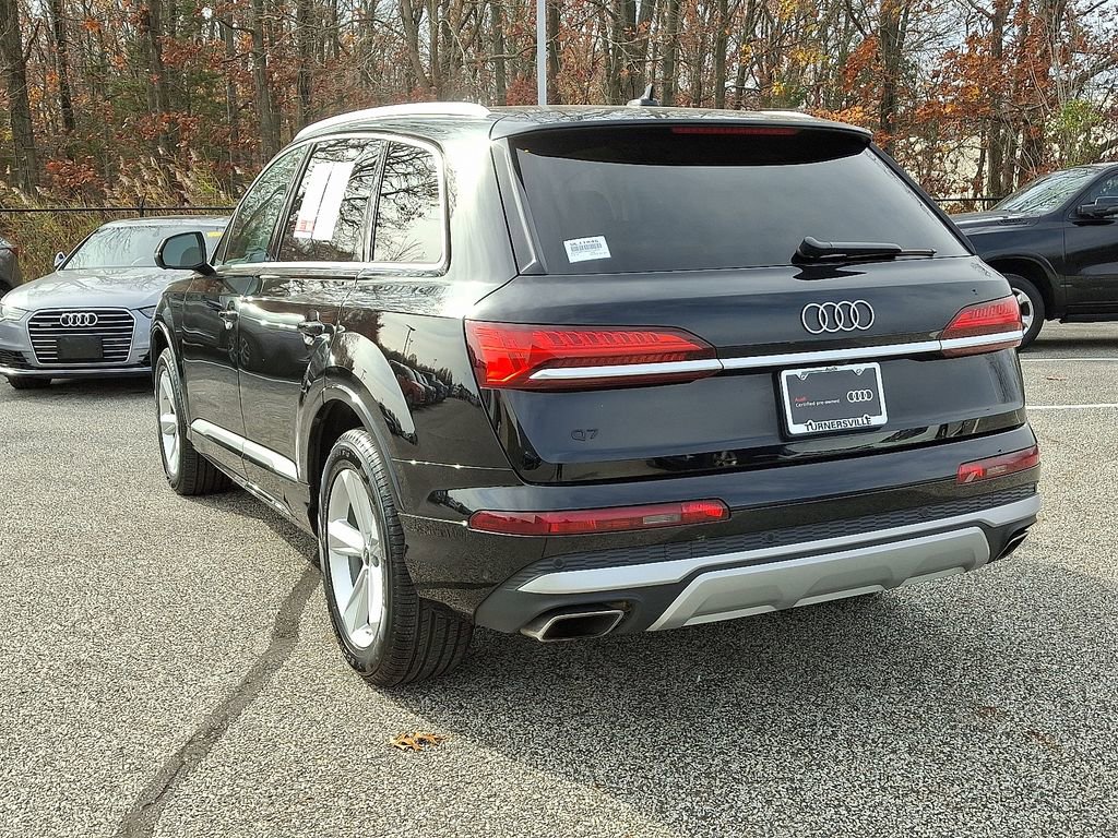 Certified 2025 Audi Q7 3.0T Premium w/ Convenience Package image 4