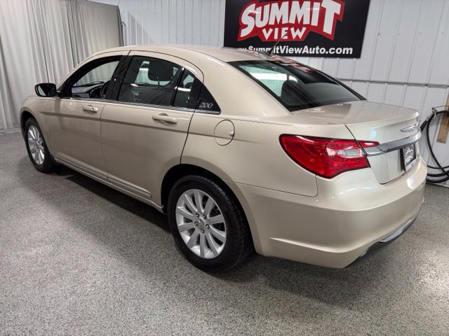 Used 2013 Chrysler 200 Touring FWD image 6