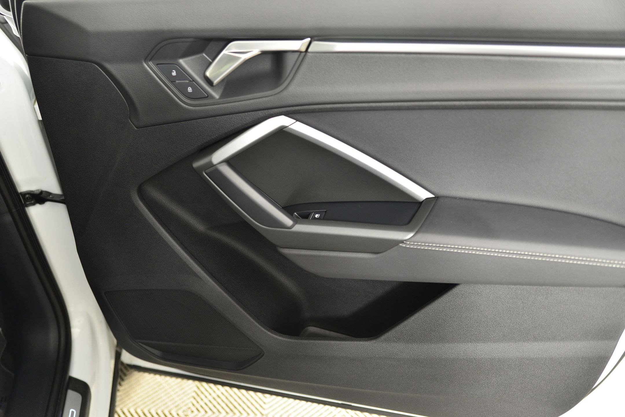 Certified 2023 Audi Q3 2.0T Premium w/ Black Optic Sport Package image 22