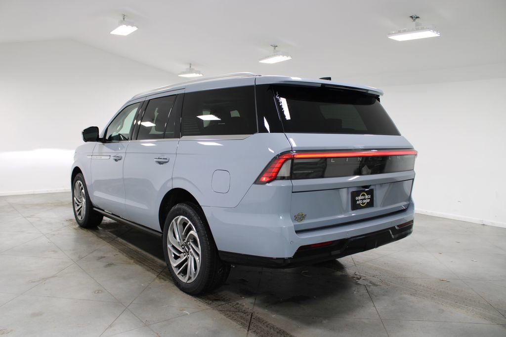 New 2026 Lincoln Navigator Reserve image 6