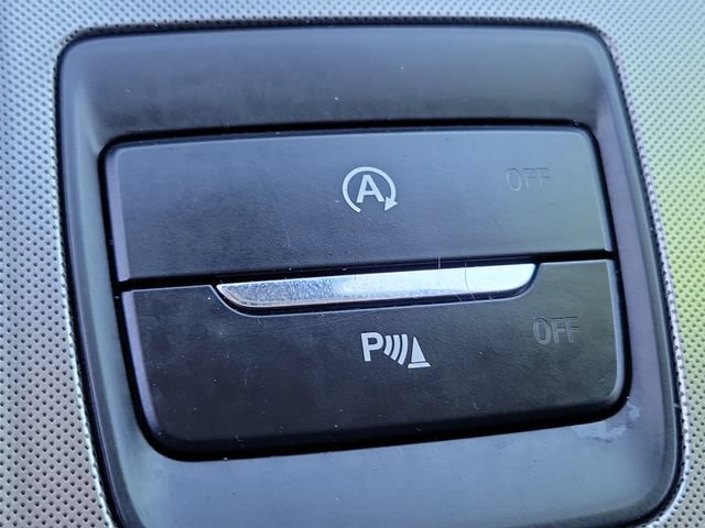 Used 2022 Ford Edge Titanium w/ Equipment Group 301A AWD/4WD image 18