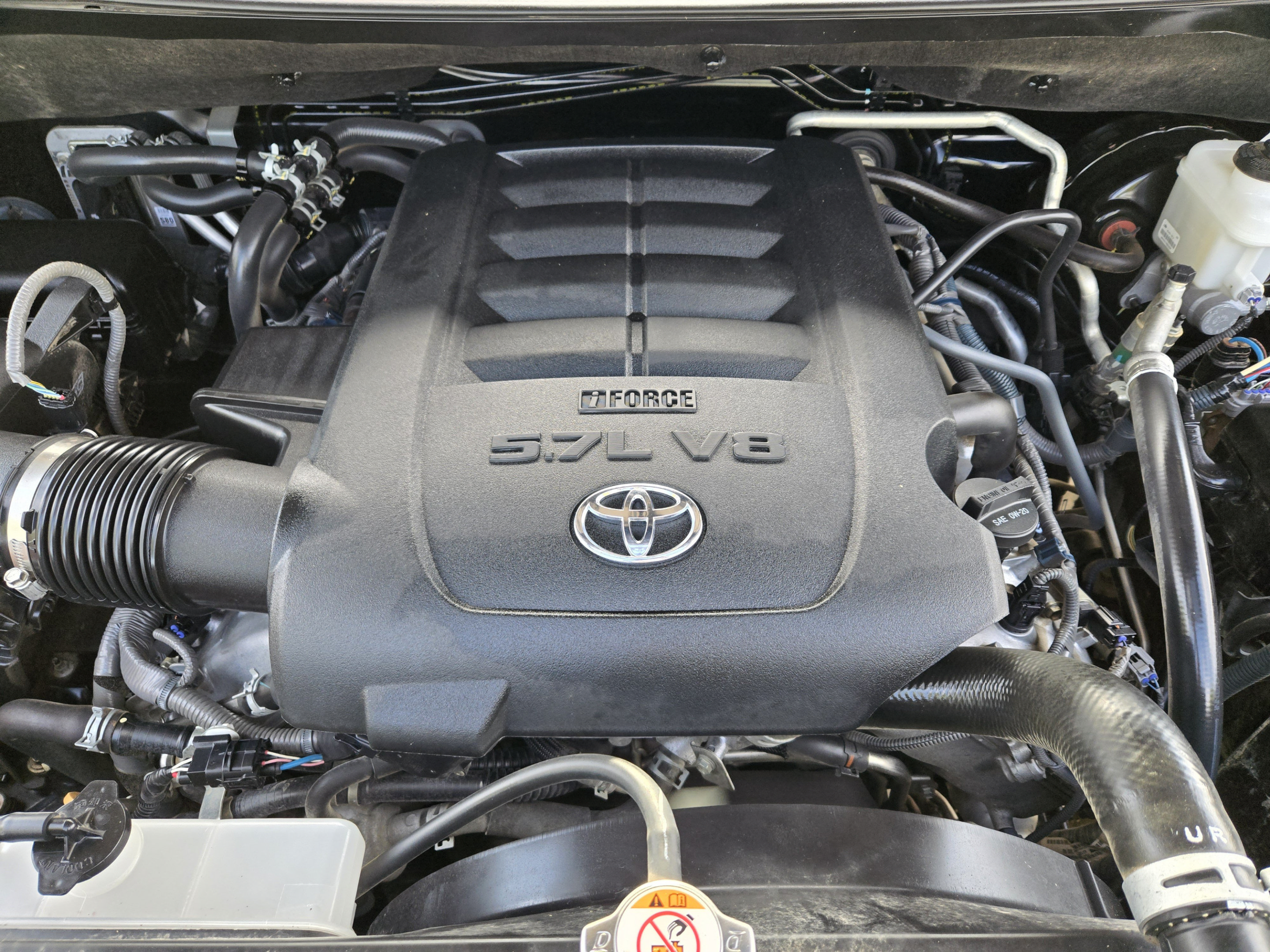Used 2020 Toyota Sequoia Limited w/ Safety & Convenience Package AWD/4WD image 33