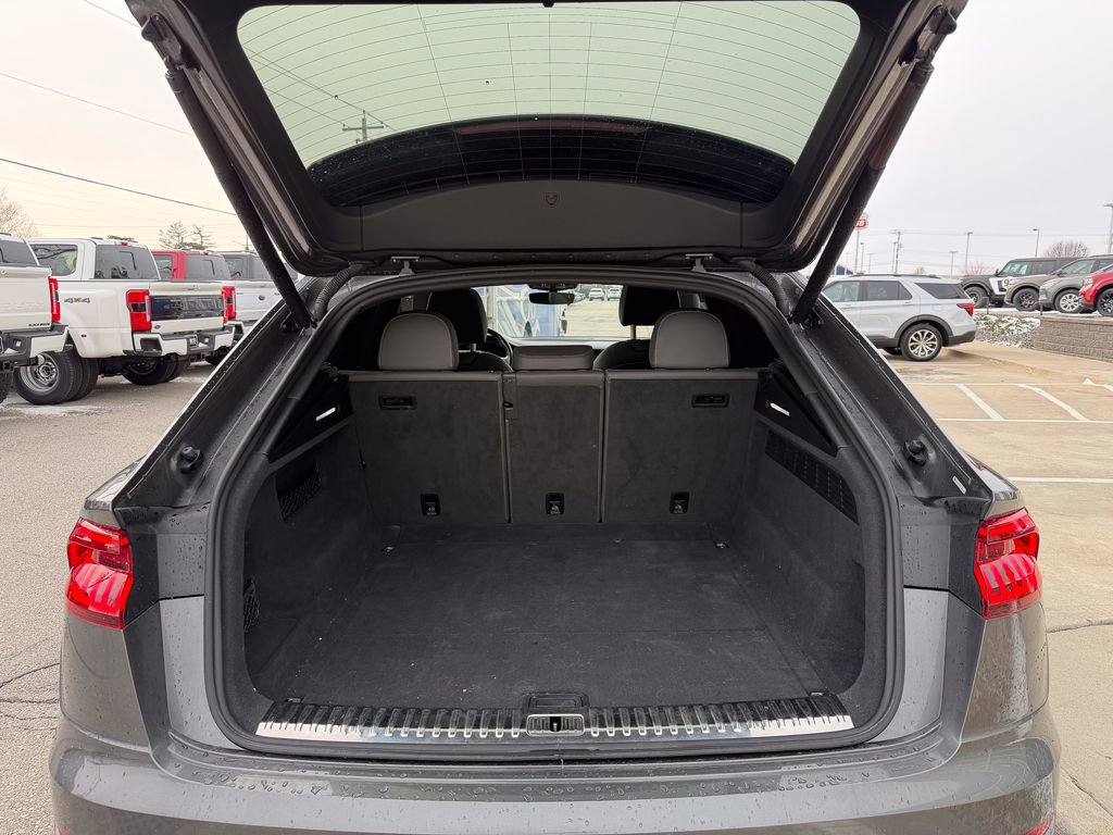 Used 2019 Audi Q8 Prestige w/ Towing Package image 14