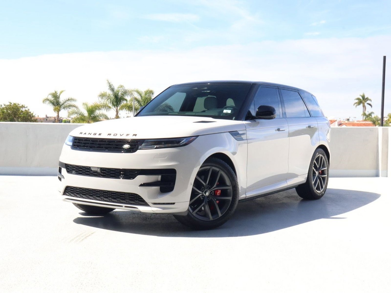 Used 2024 Land Rover Range Rover Sport Dynamic SE