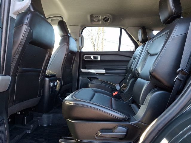 Certified 2022 Ford Explorer XLT w/ Equipment Group 202A image 11