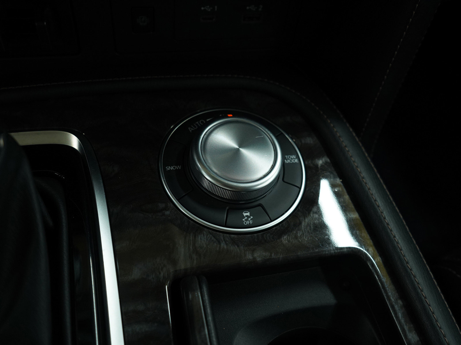 Used 2021 Nissan Armada Platinum w/ Captain's Chairs Package image 32