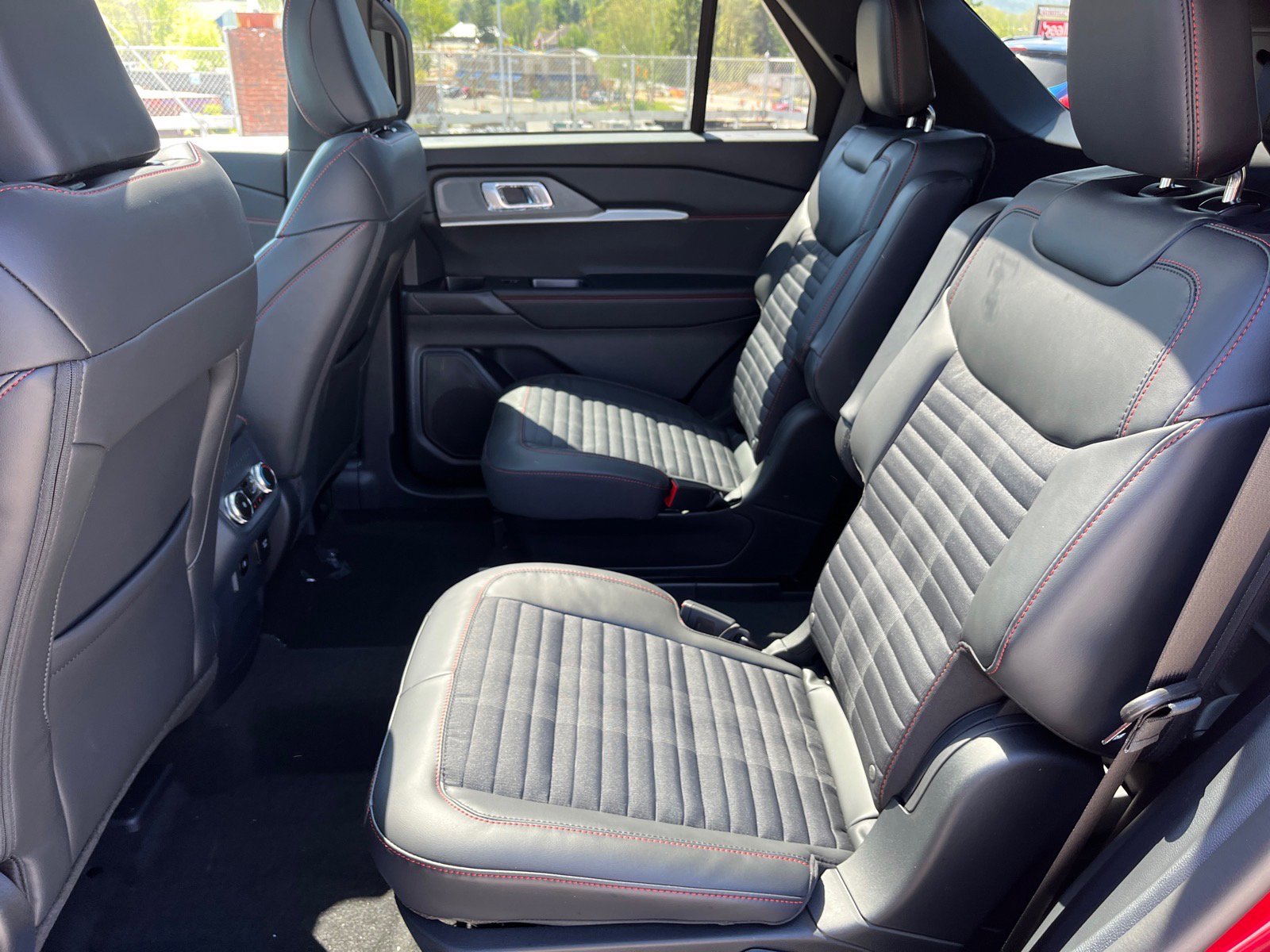 New 2026 Ford Explorer ST-Line AWD/4WD image 18