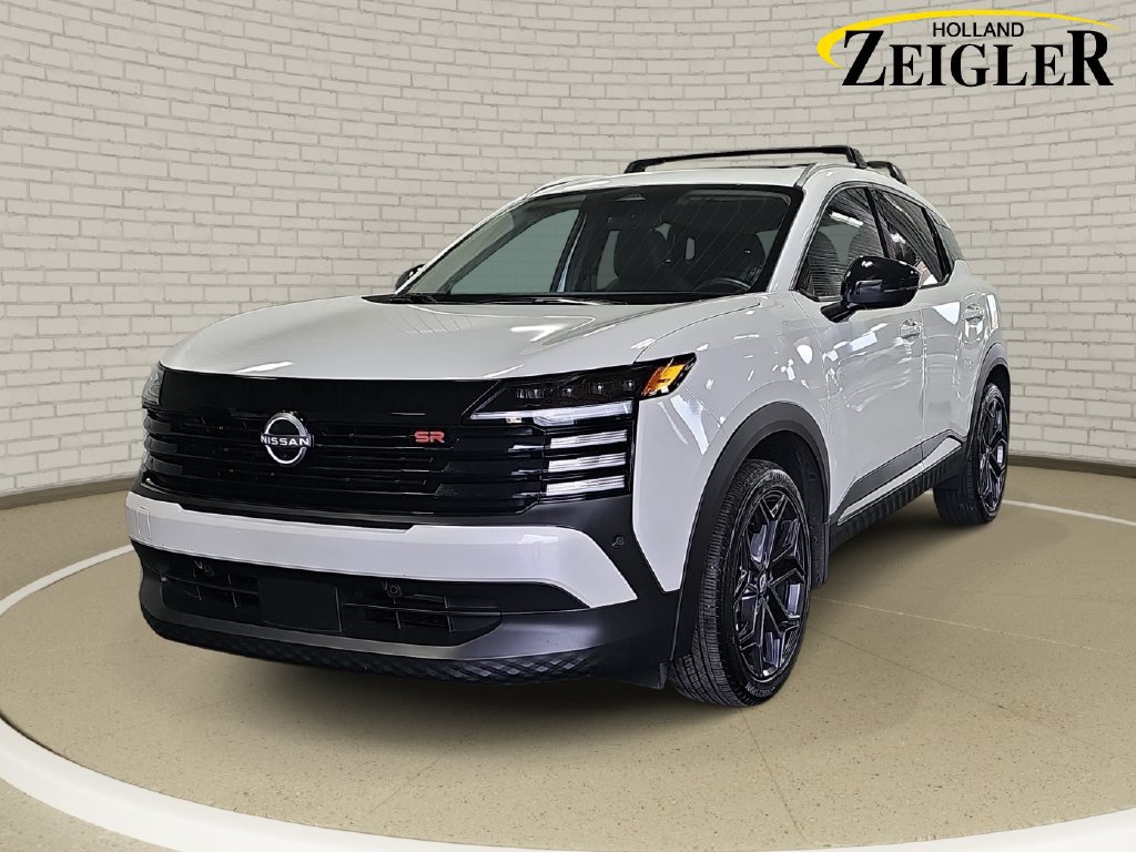 Certified 2026 Nissan Kicks SR w/ SR Premium Package AWD/4WD image 1