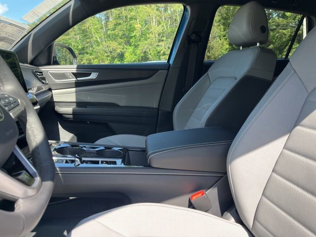 New 2025 Volkswagen Atlas Cross Sport SEL R-Line image 8