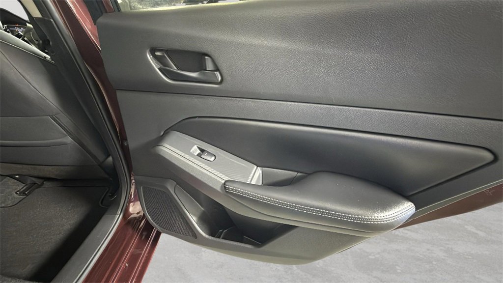 Used 2024 Nissan Altima 2.5 SV image 30