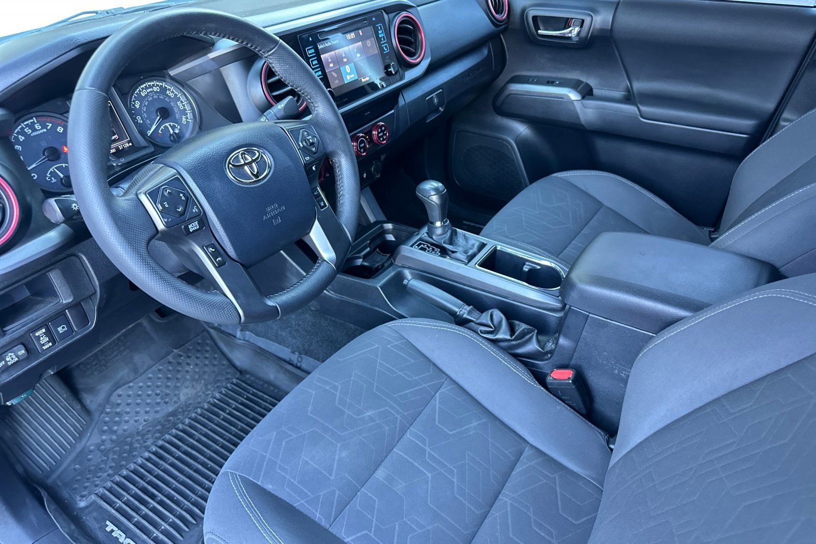 Used 2019 Toyota Tacoma 4x4 Double Cab image 10