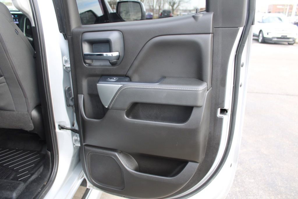 Used 2018 Chevrolet Silverado 1500 LT w/ All Star Edition image 22