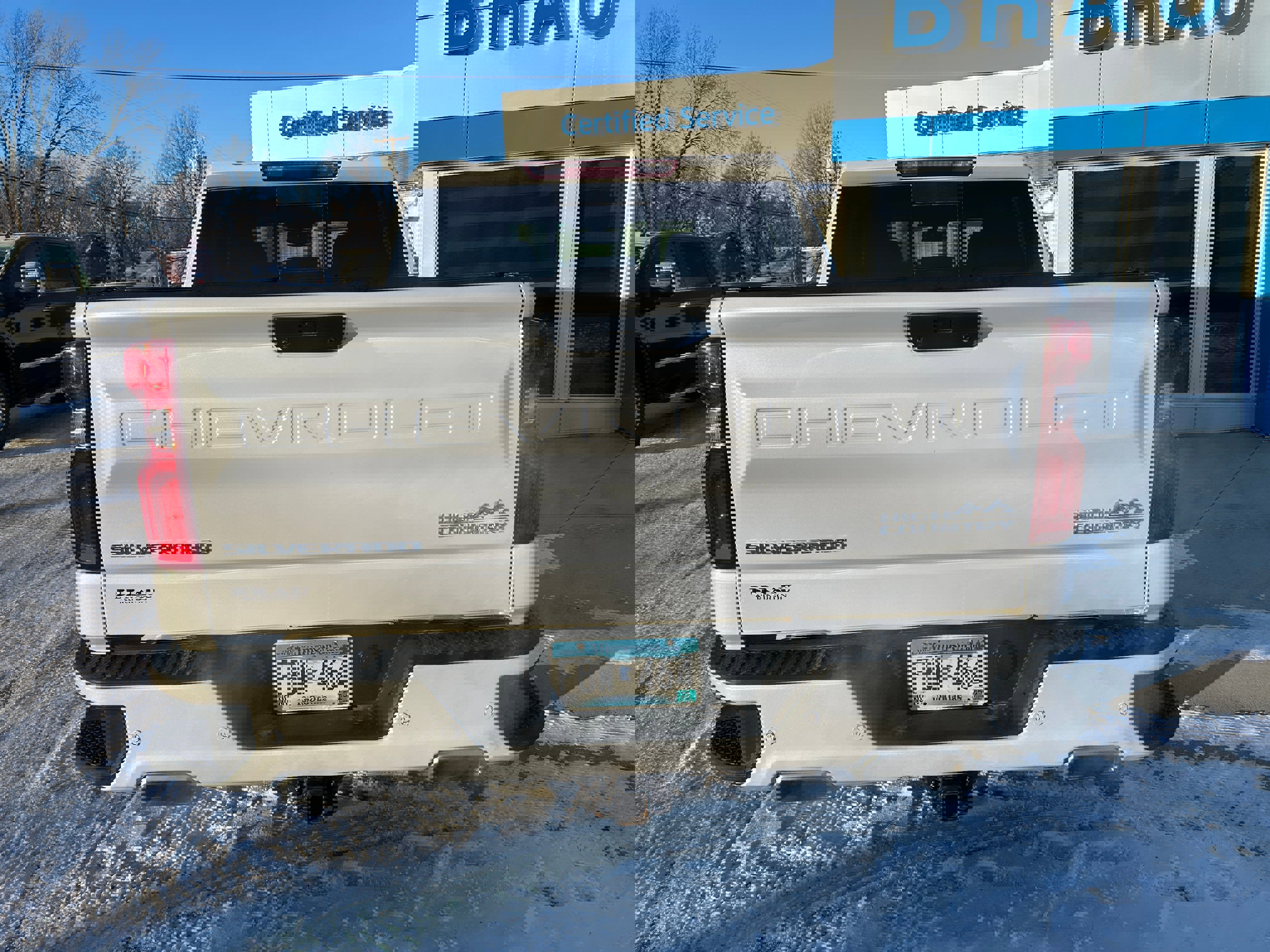 Used 2021 Chevrolet Silverado 1500 High Country w/ Z71 Off-Road Package image 7