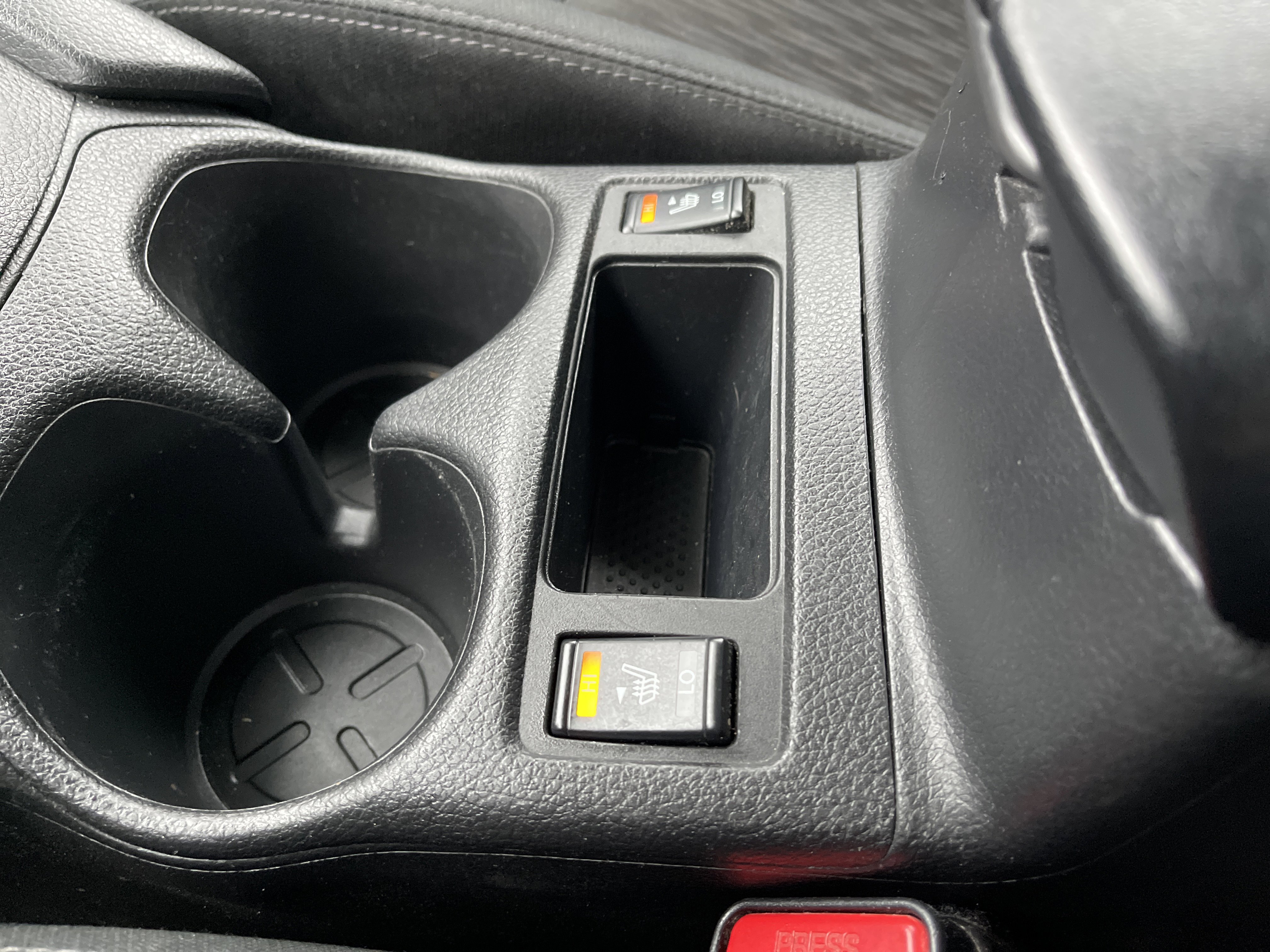 Used 2019 Nissan Rogue S AWD/4WD image 19