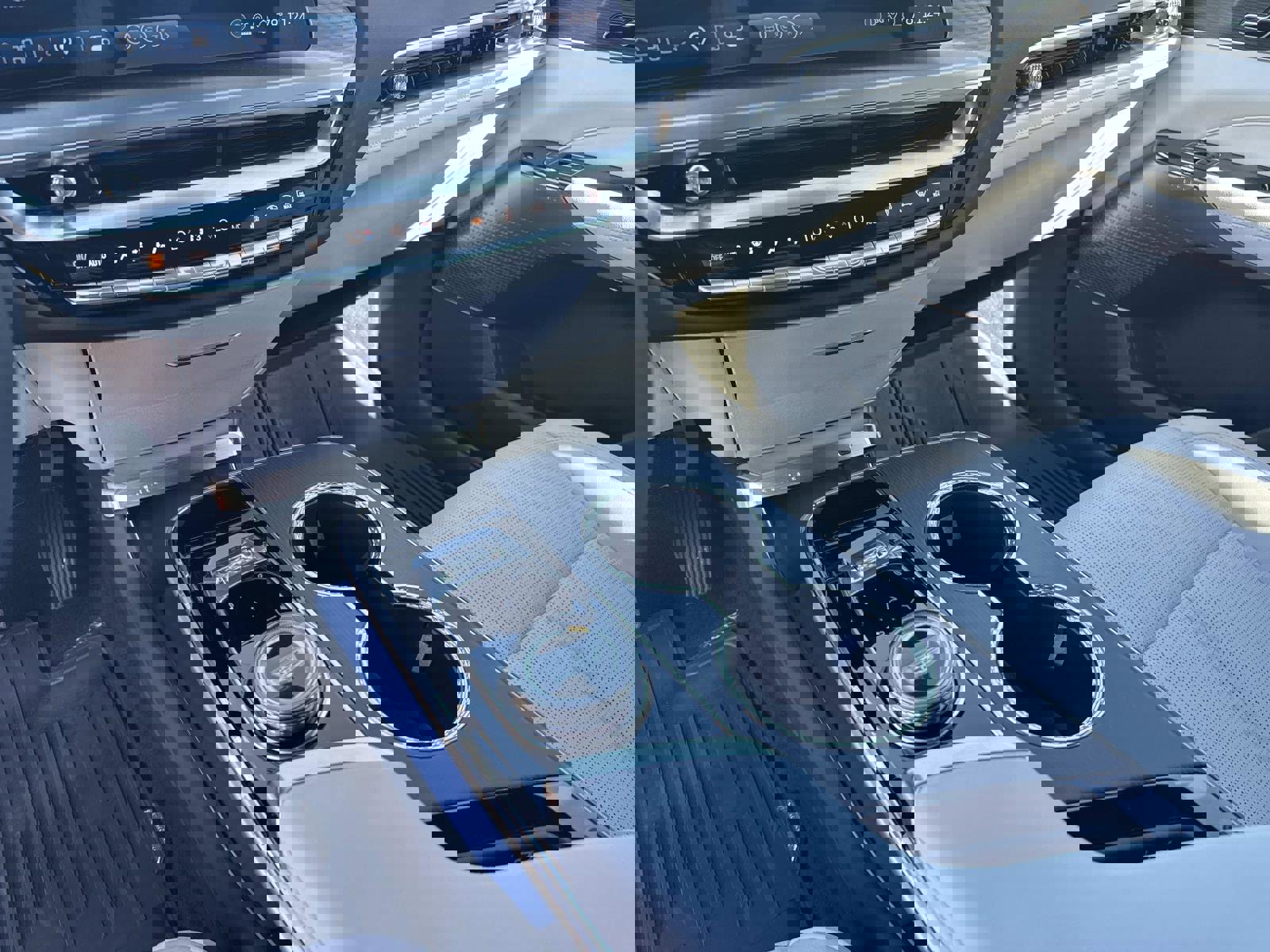 New 2025 Cadillac Lyriq Sport image 27