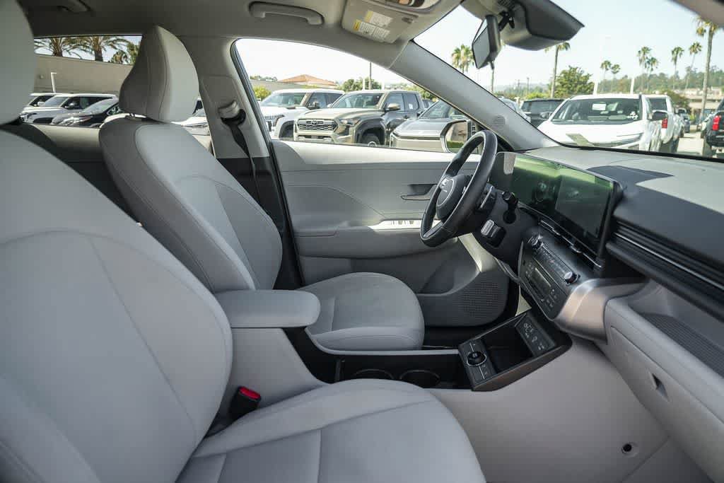 Used 2024 Hyundai Kona SEL FWD image 16