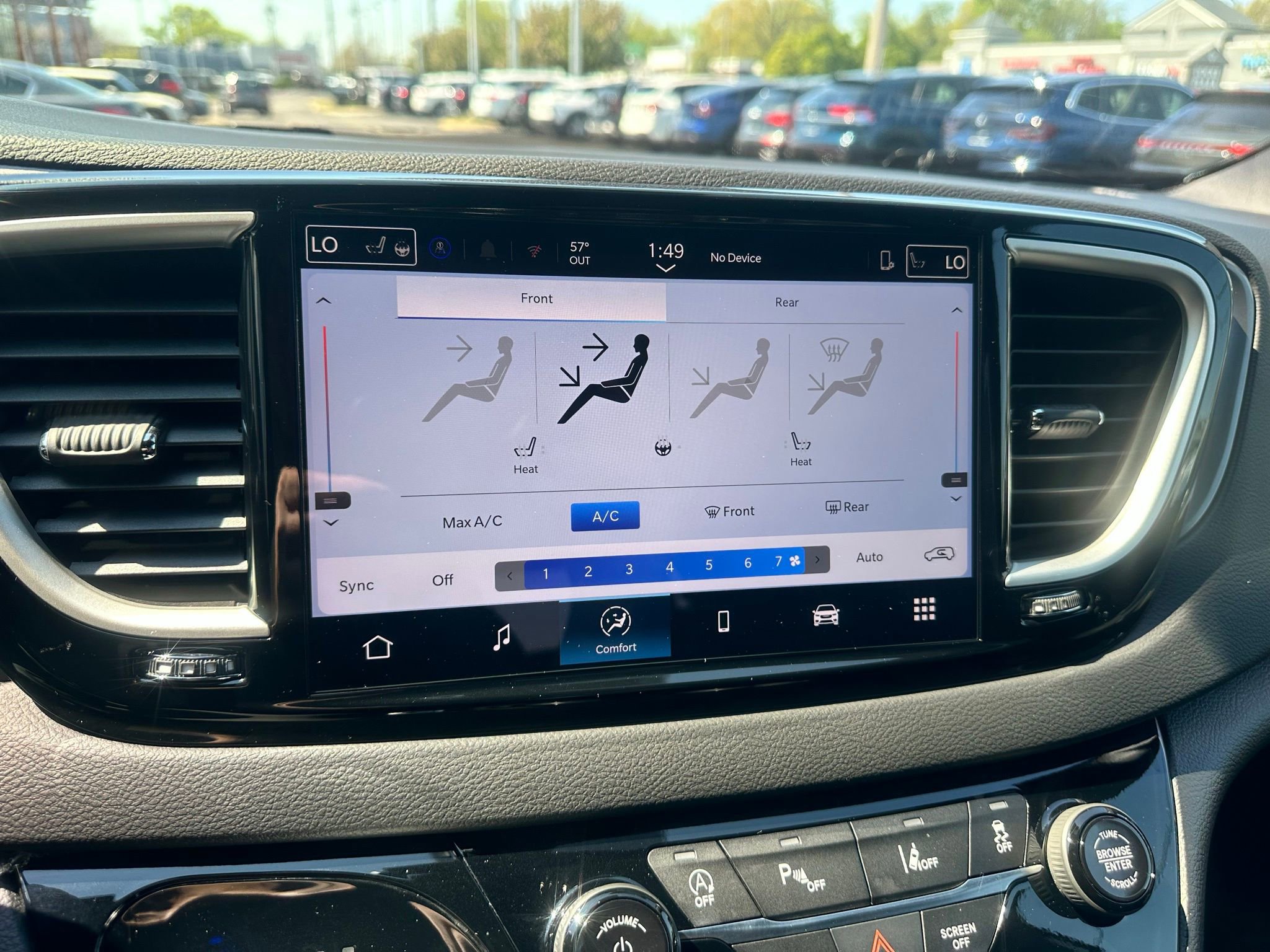 Used 2025 Chrysler Pacifica Select image 30