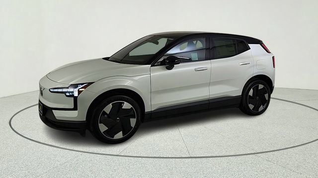 New 2026 Volvo EX30 Plus w/ Climate Package RWD image 3
