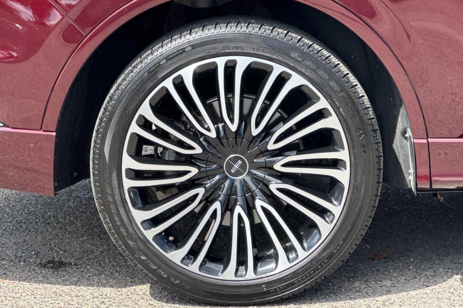 Certified 2022 Lincoln Aviator Black Label AWD/4WD image 26
