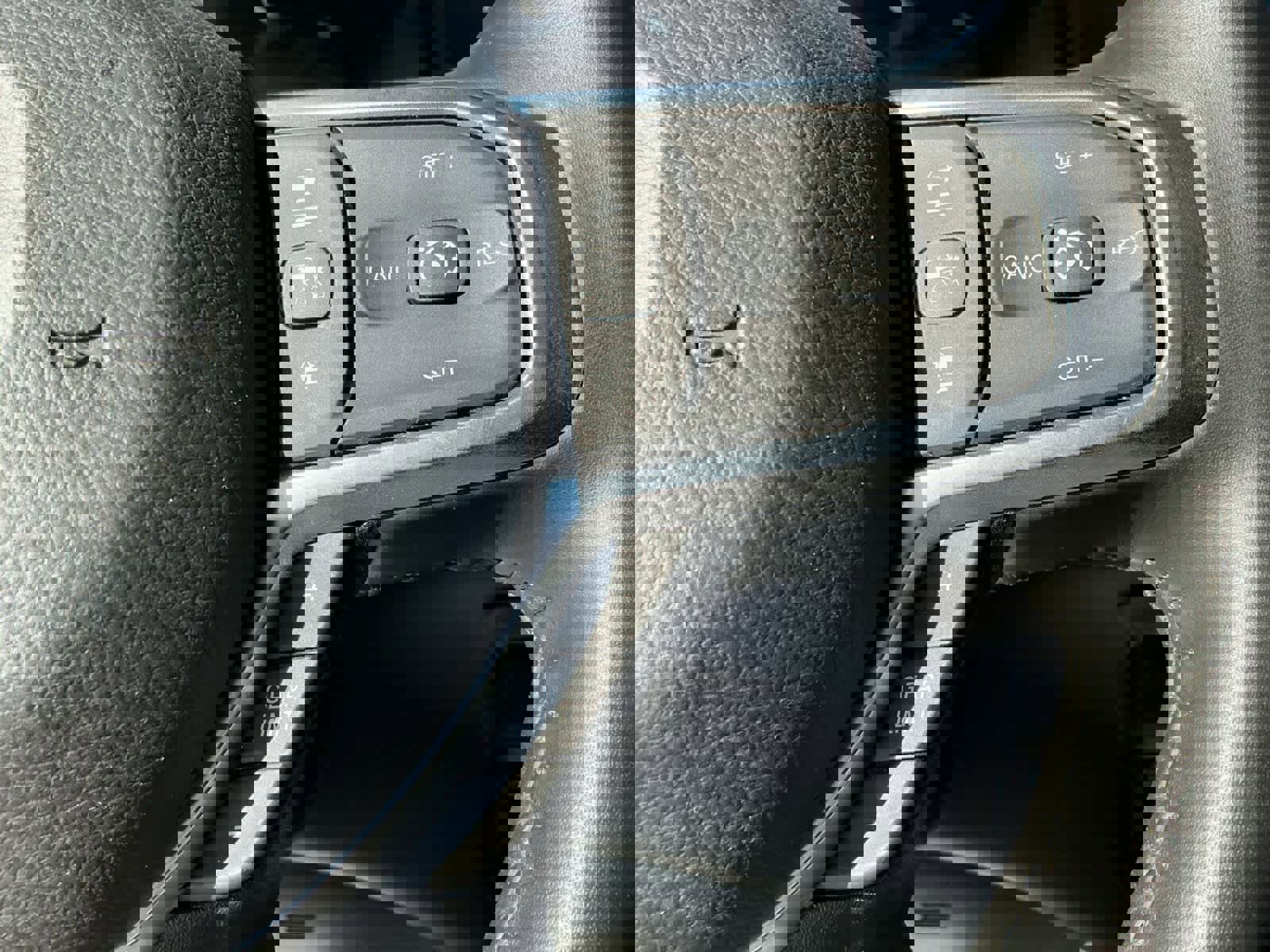 Used 2024 RAM 2500 Laramie w/ Safety Group image 25