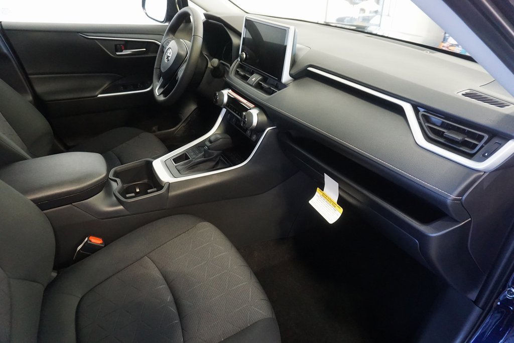 New 2025 Toyota RAV4 XLE image 27