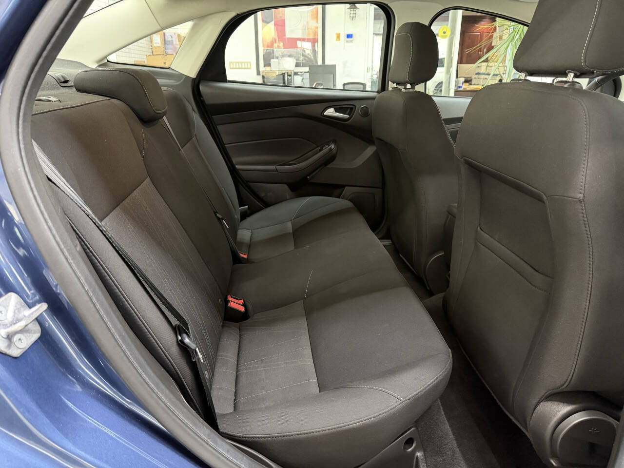 Used 2018 Ford Focus SEL w/ Cold Weather Package FWD image 15