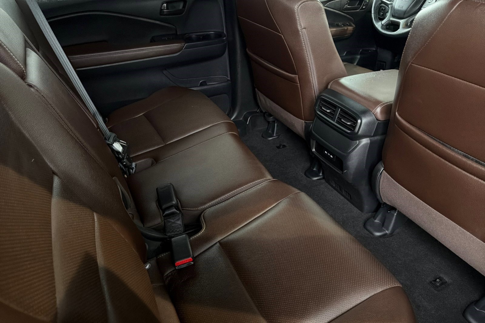 Certified 2025 Honda Passport EX-L image 29