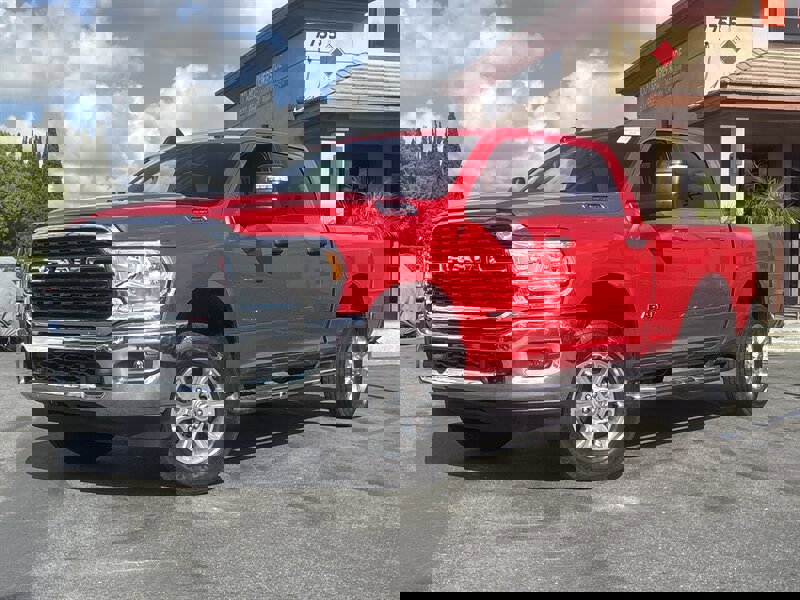 Used 2024 RAM 2500 Big Horn w/ Bed Utility Group image 1