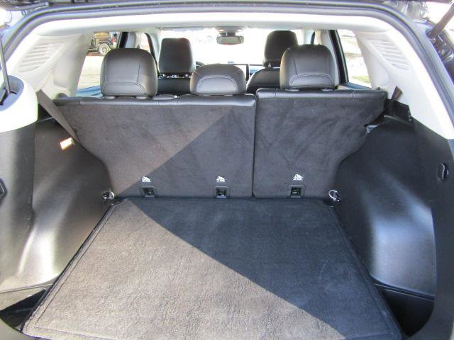 Used 2022 Jeep Compass Limited w/ Elite Group image 14