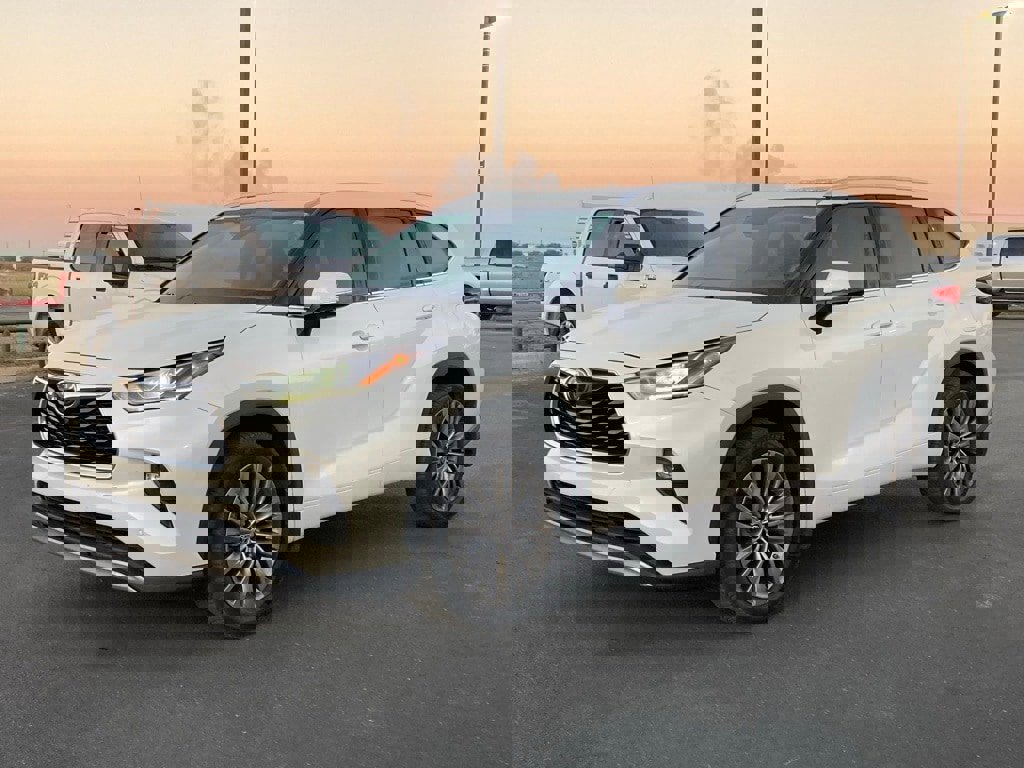 Used 2021 Toyota Highlander Platinum