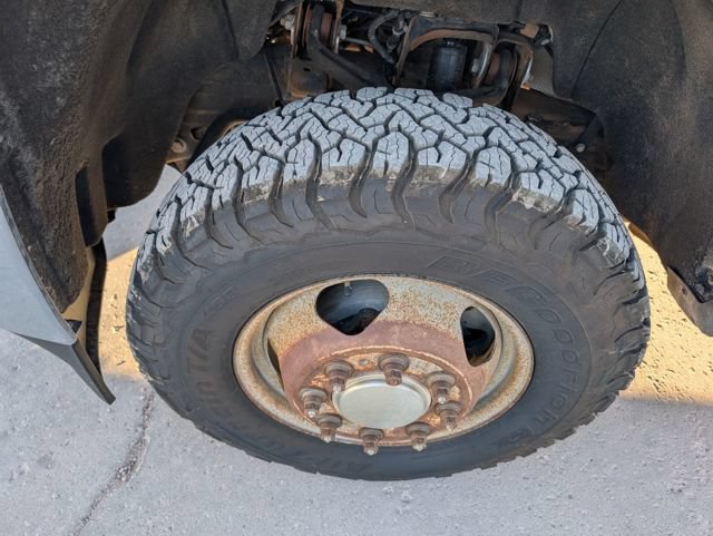 Used 2018 Chevrolet Silverado 3500 W/T AWD/4WD image 14