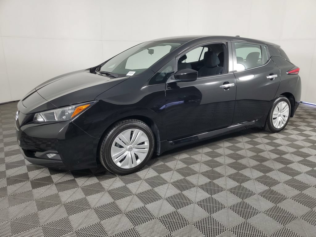 Used 2025 Nissan Leaf S FWD image 8