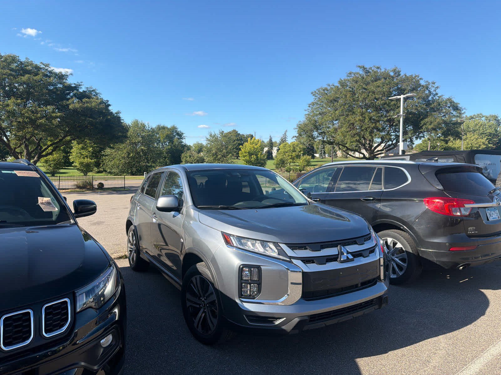 Used 2025 Mitsubishi Outlander Sport ES AWD/4WD image 2