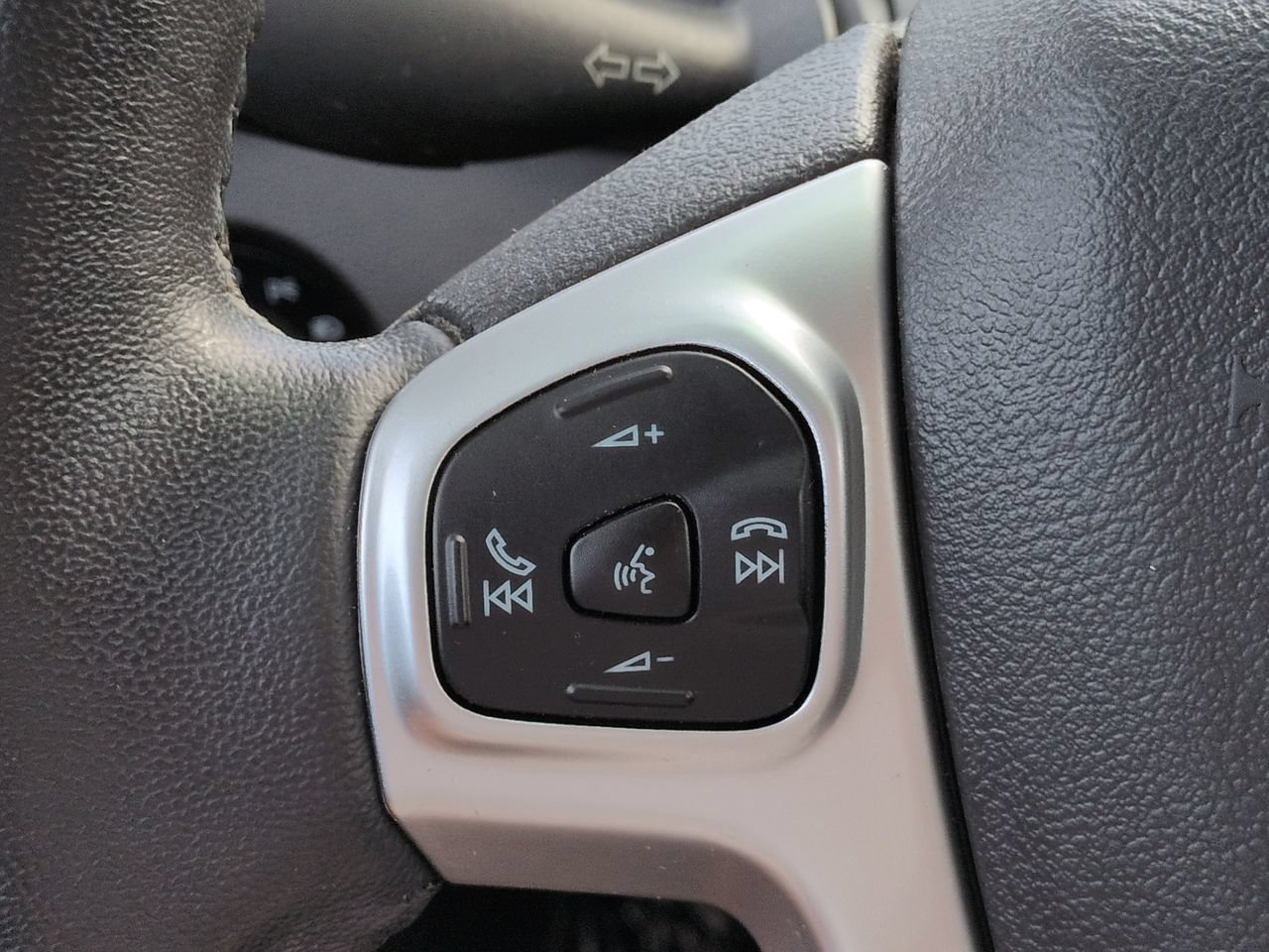Used 2014 Ford Fiesta SE w/ Equipment Group 201A FWD image 20