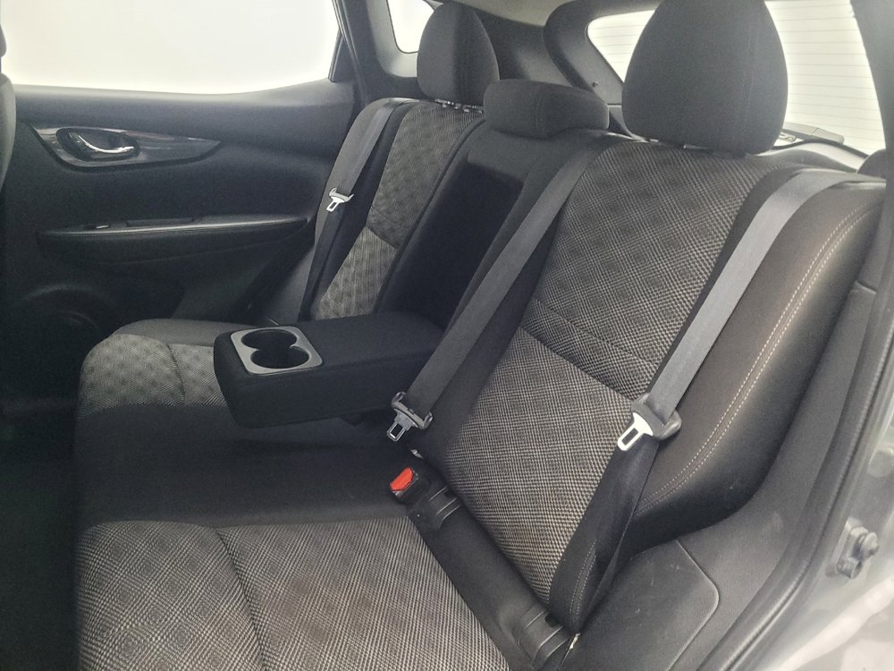 Used 2018 Nissan Rogue Sport SV image 18