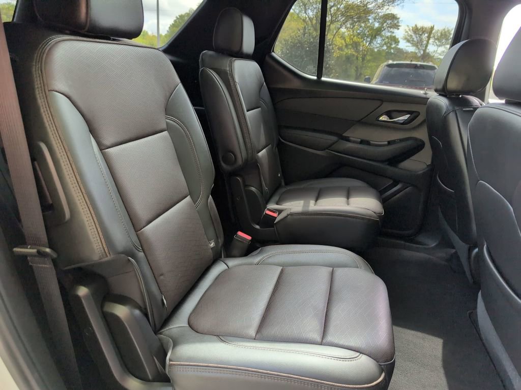 Used 2023 Chevrolet Traverse High Country image 30