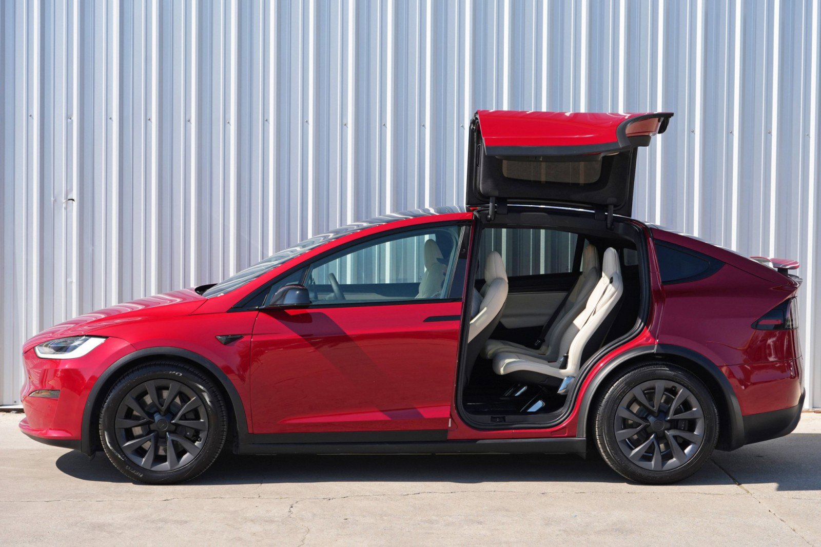 Used 2022 Tesla Model X Plaid image 51