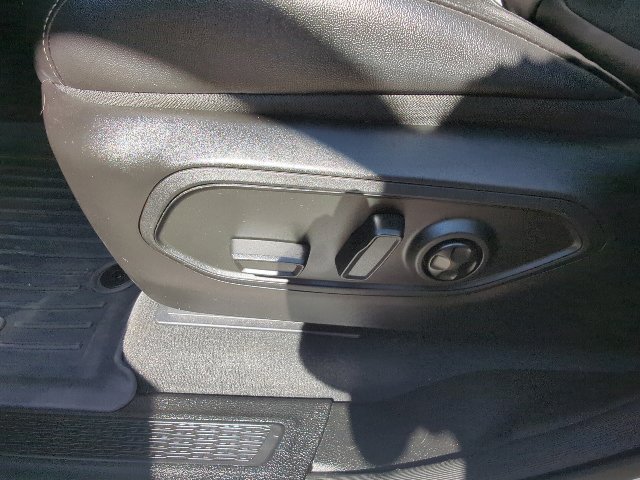 Used 2024 Jeep Grand Cherokee Altitude AWD/4WD image 12