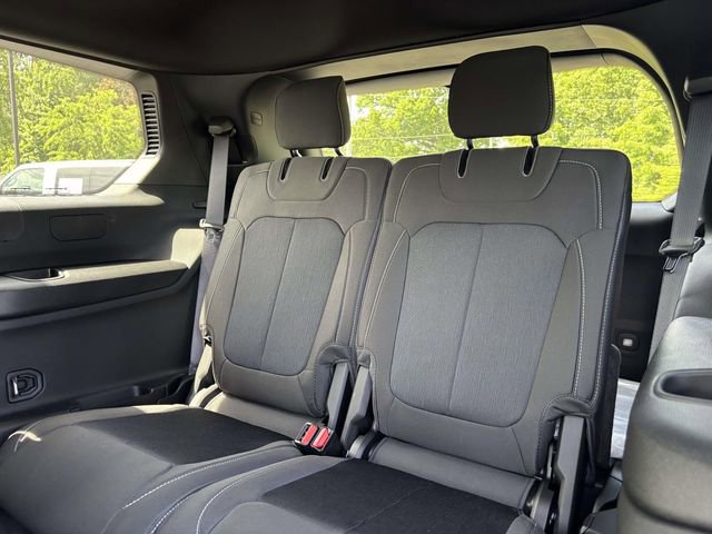 New 2026 Jeep Grand Cherokee L Laredo AWD/4WD image 8