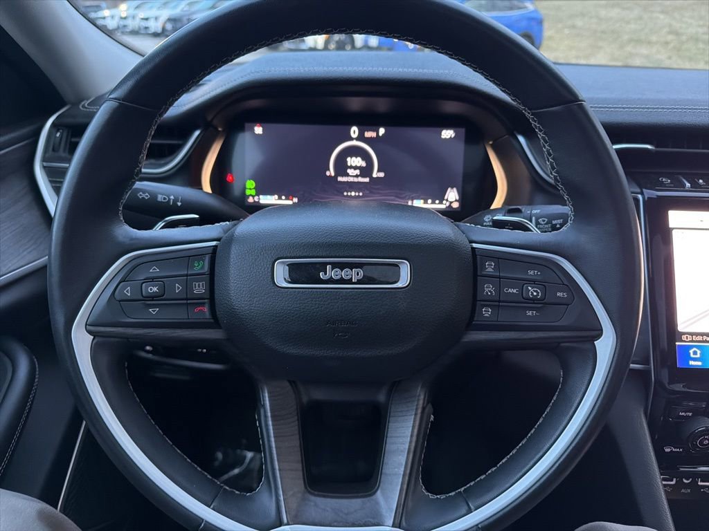 Used 2022 Jeep Grand Cherokee Limited image 16