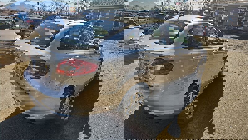 Used 2013 Ford Fiesta S FWD image 3