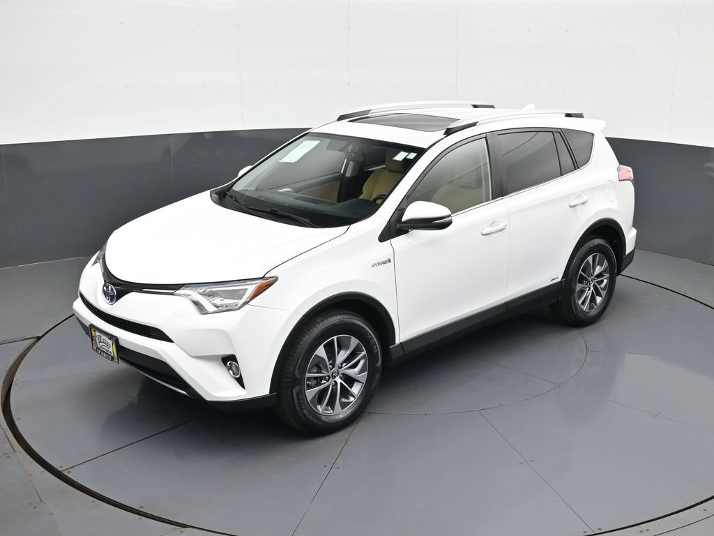 Used 2016 Toyota RAV4 XLE AWD/4WD image 13