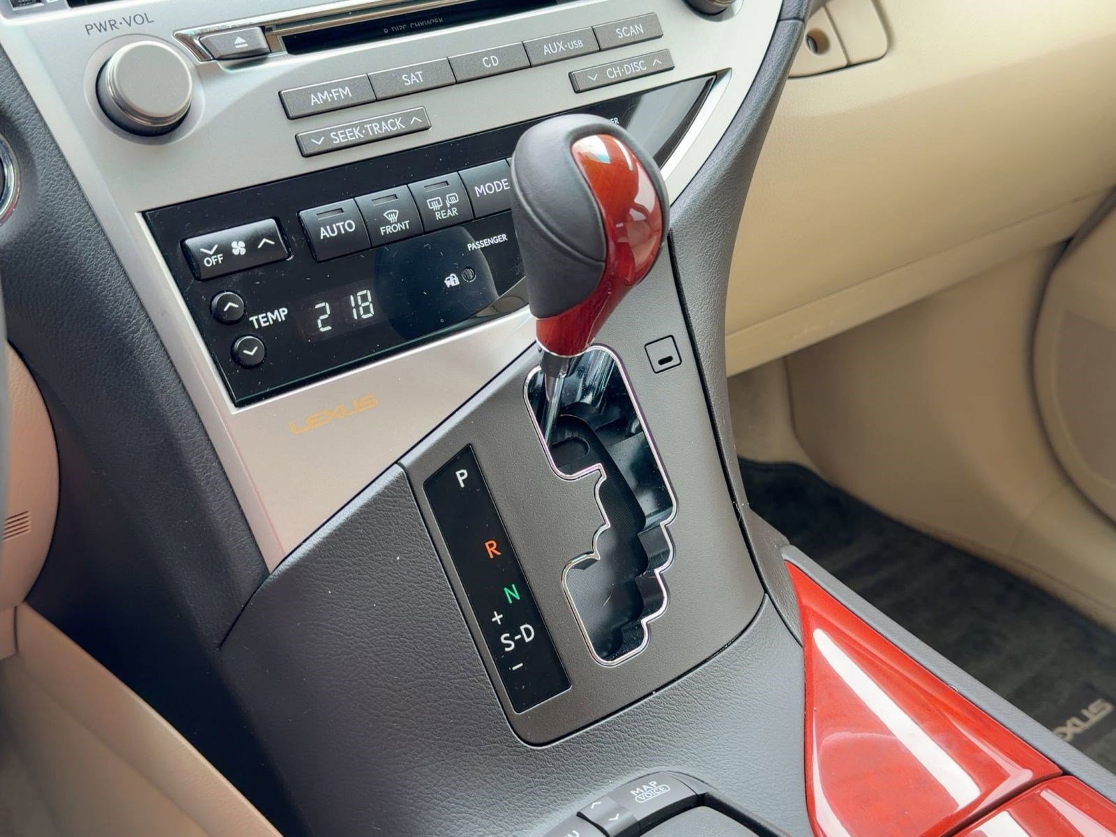 Used 2011 Lexus RX 350 2WD w/ Premium Pkg image 18