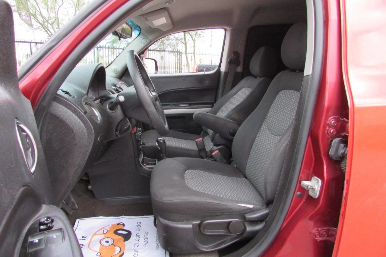 Used 2009 Chevrolet HHR LS image 15