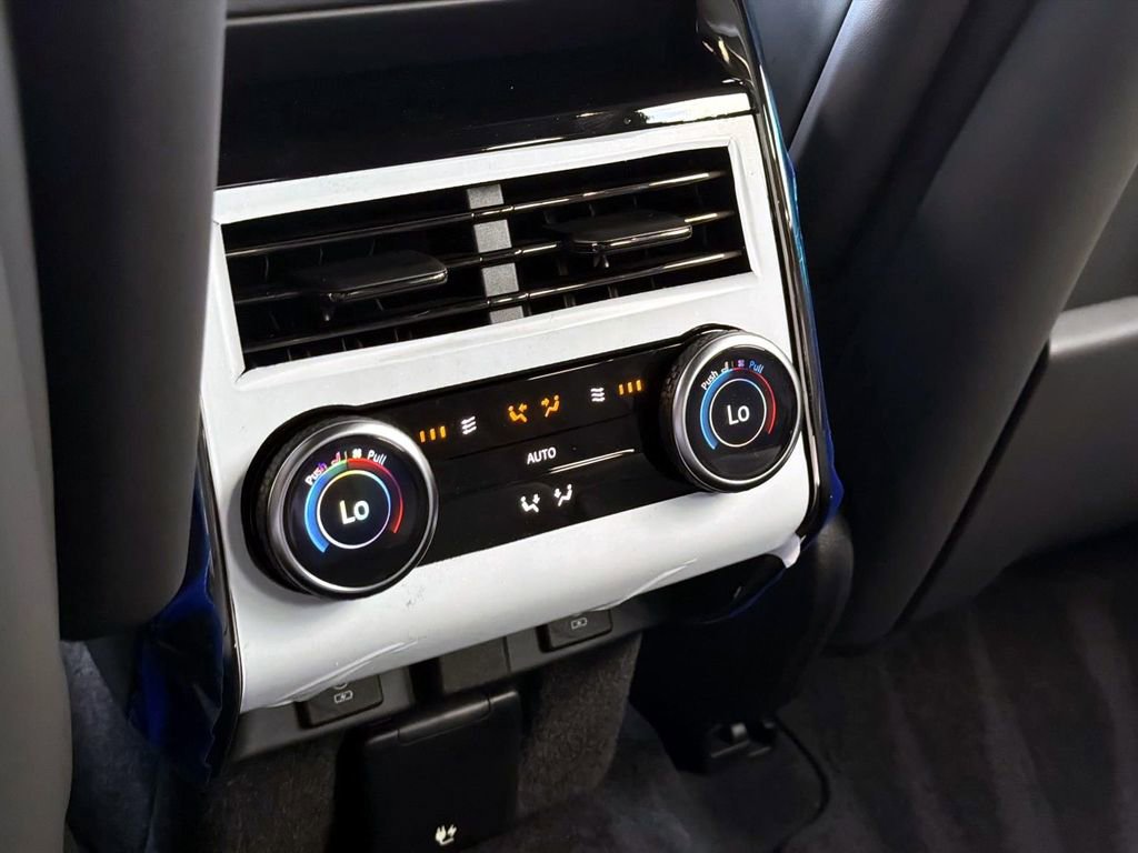 New 2026 Land Rover Range Rover Sport Dynamic SE image 15